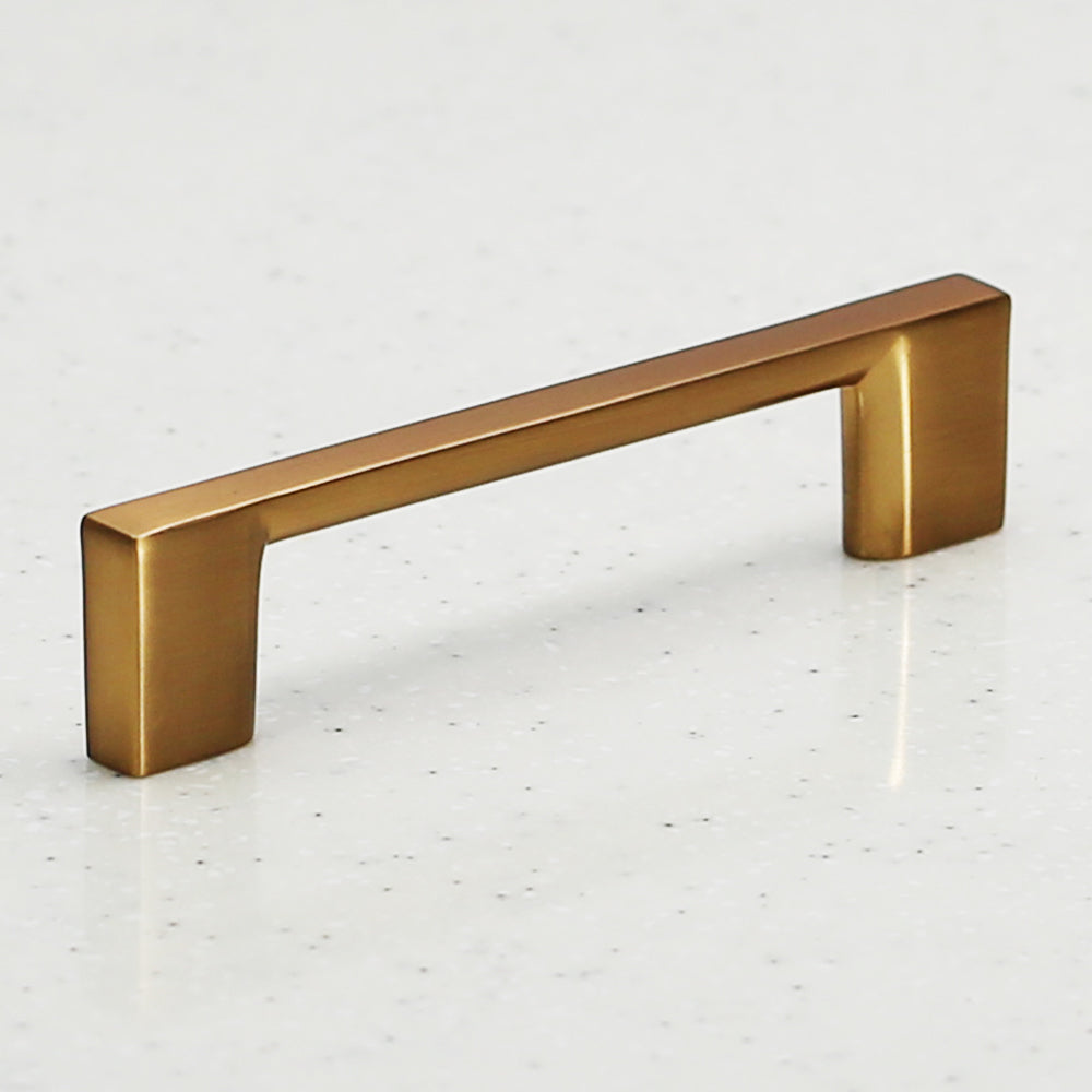 Bibury Pull - Champagne - C/C 96mm